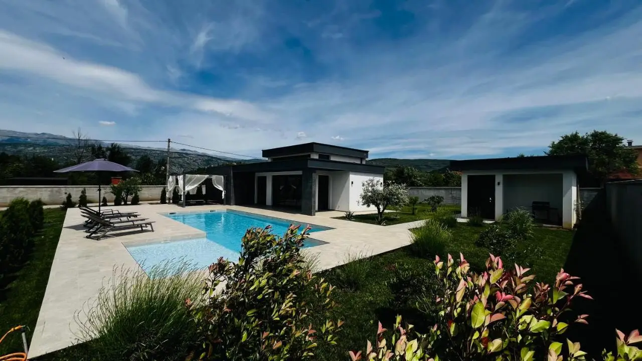Villa LUSSO