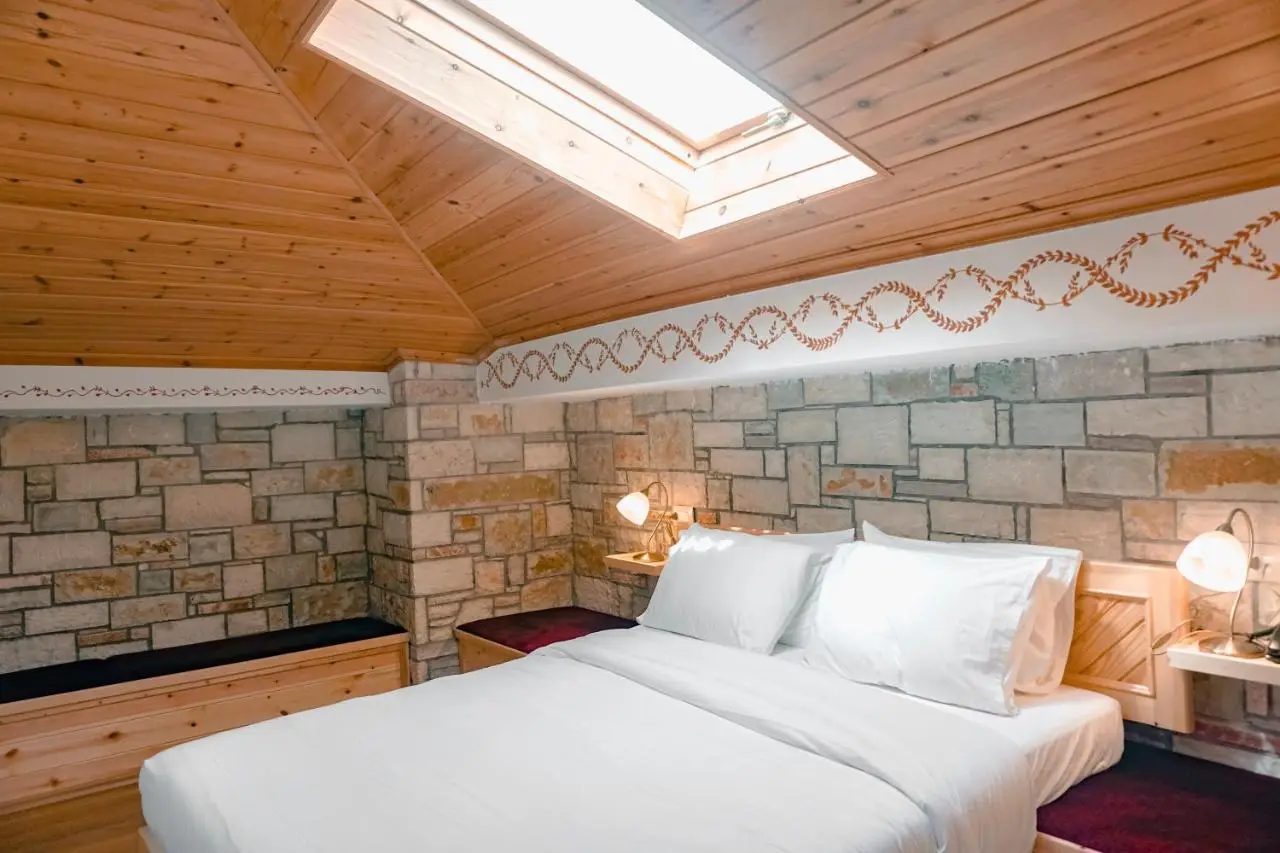 Hotel Argjiro