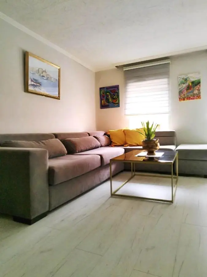 Apartment with garden Hanja