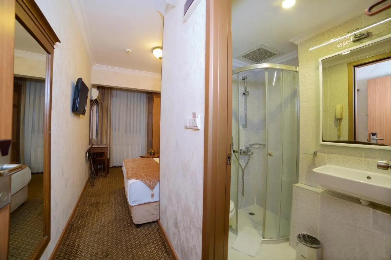 Grand Unal Hotel