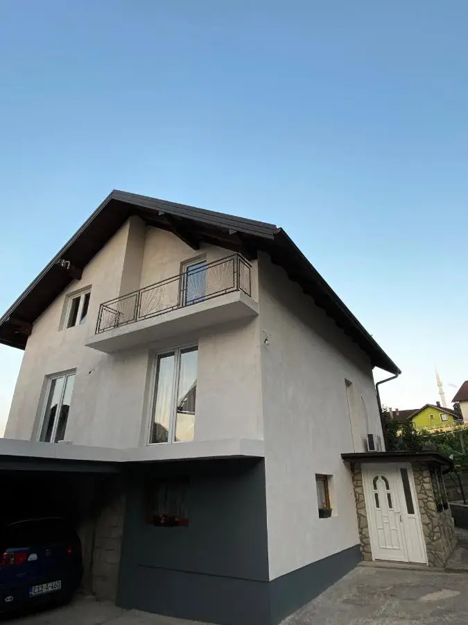 Anes House