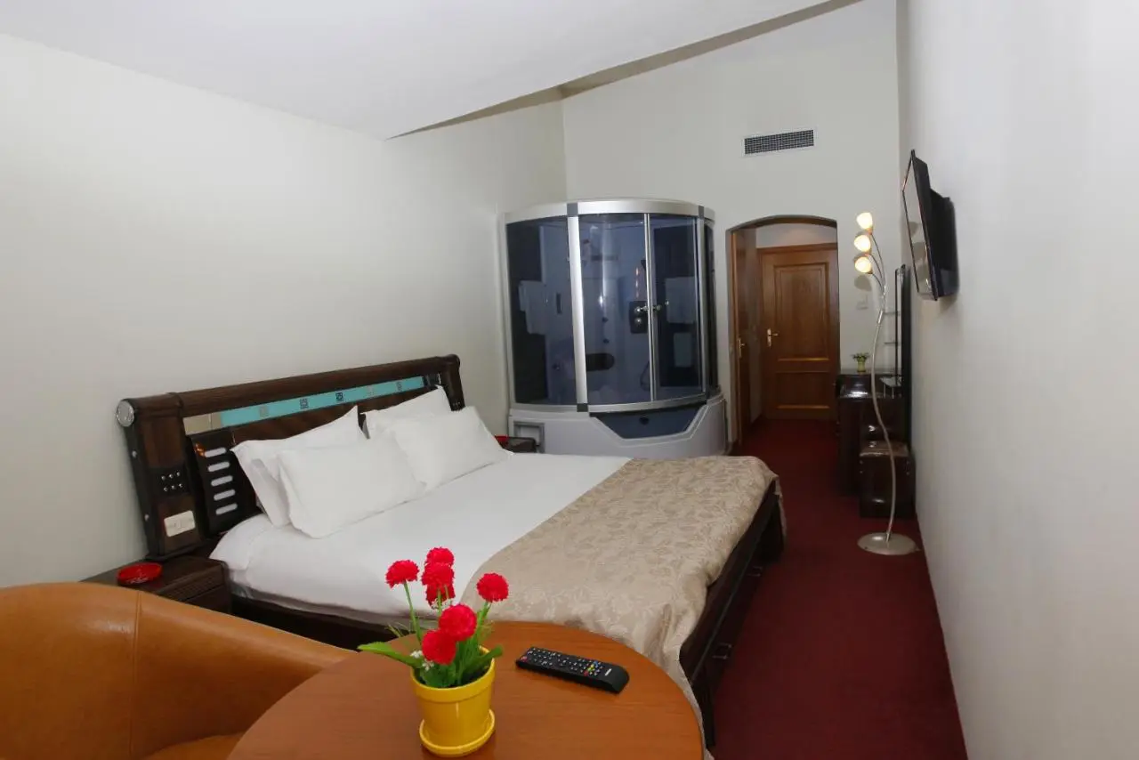 Hotel Green