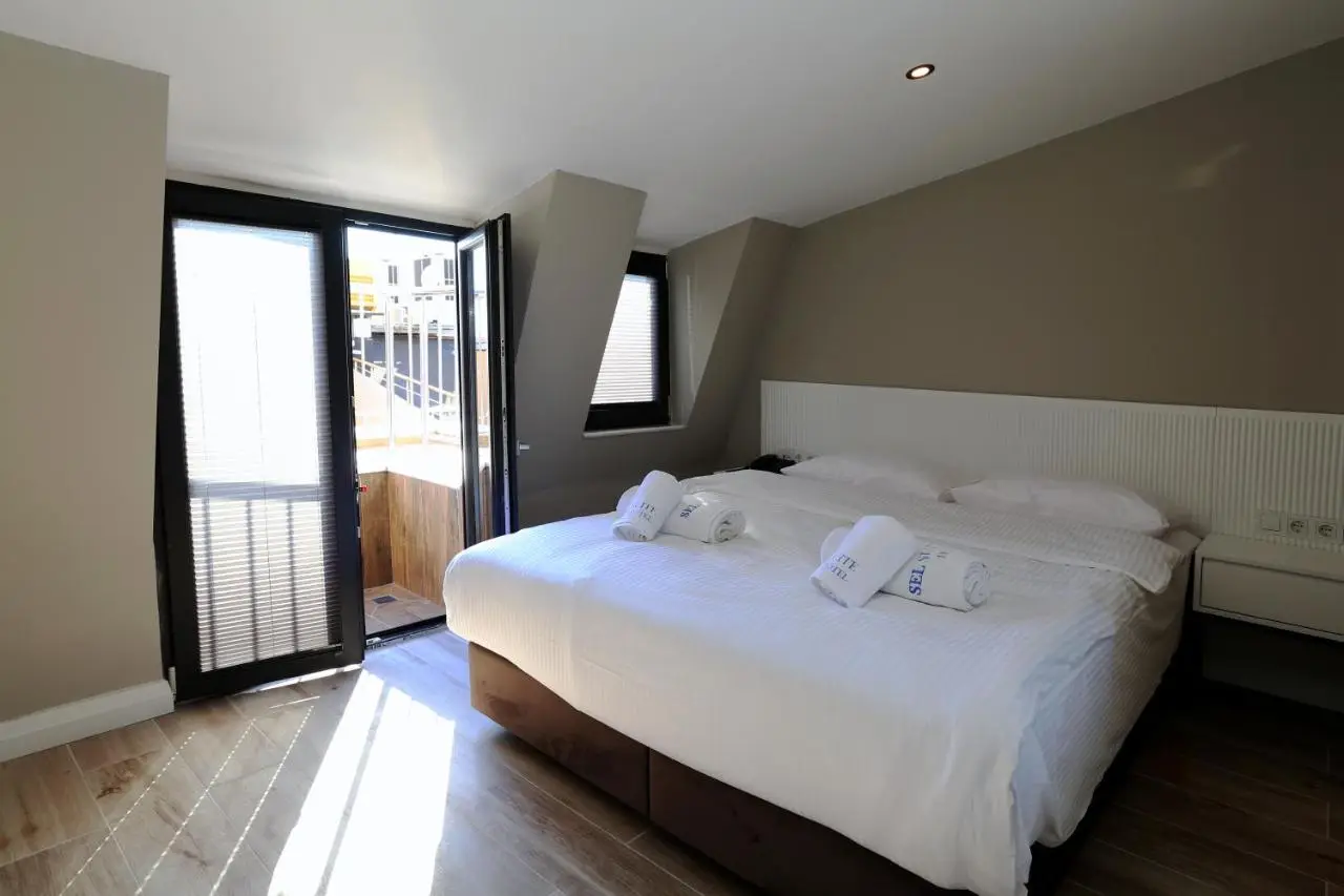 Sel Suite Hotel