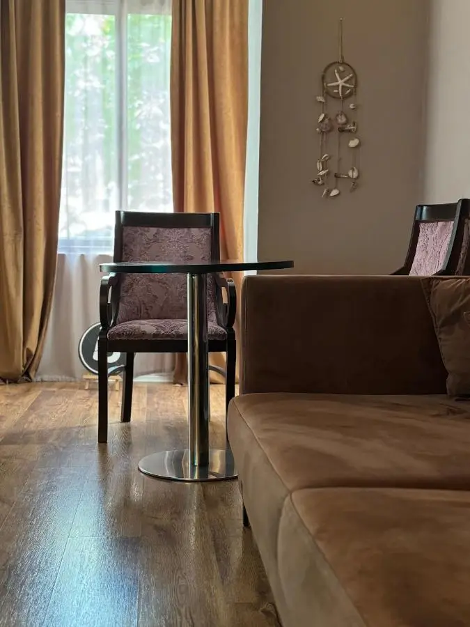 BejartApartment2