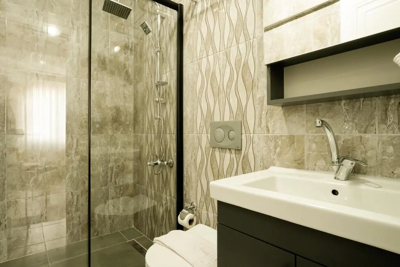 Ararat Hotel
