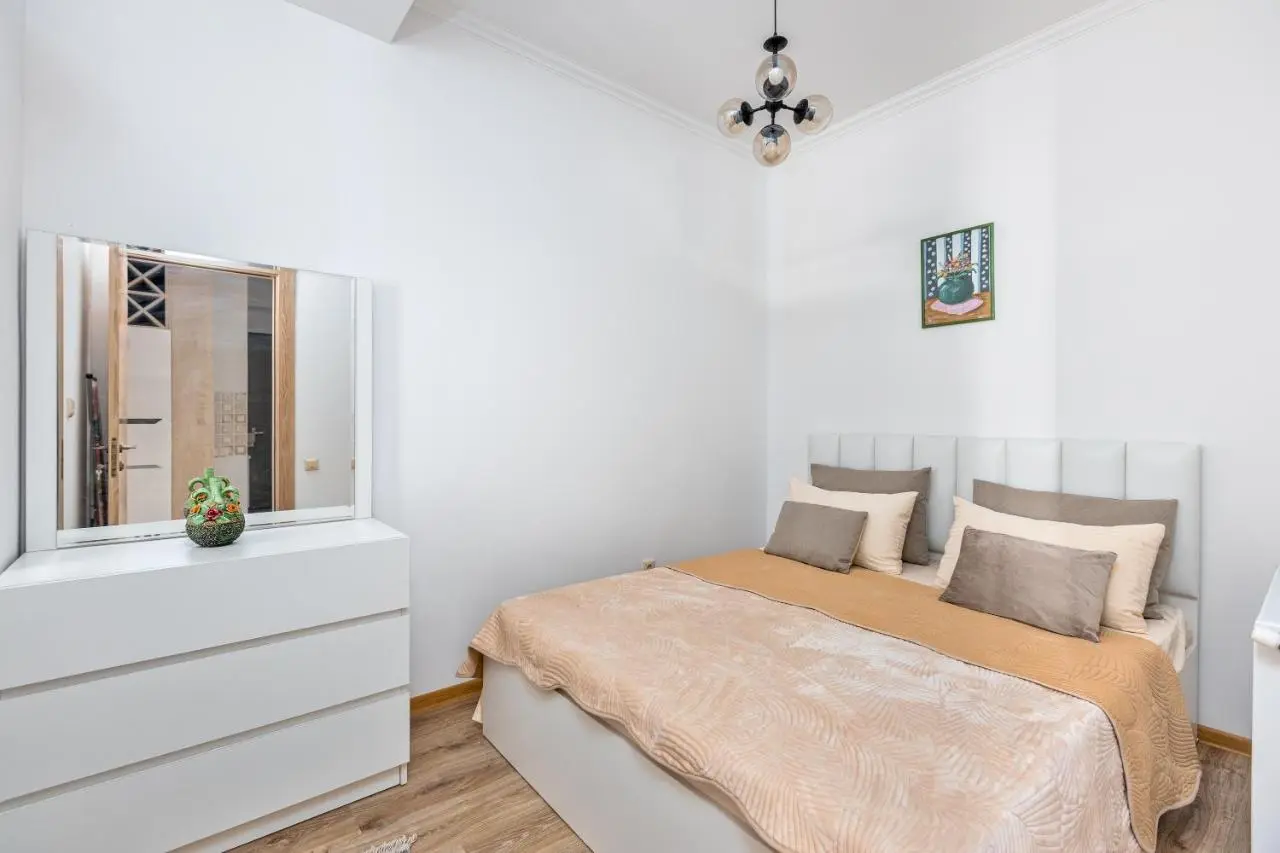 LE Home - Cozy 2 BR apartment in Saburtalo