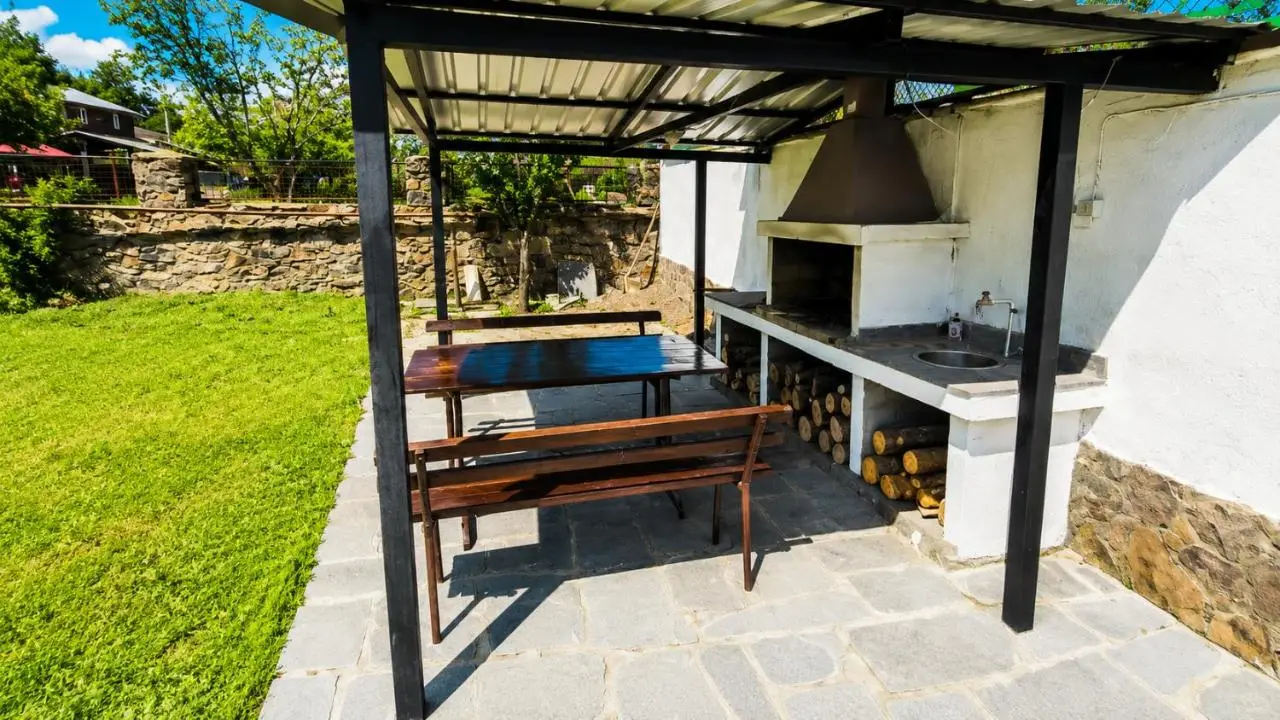 Tuz House R2