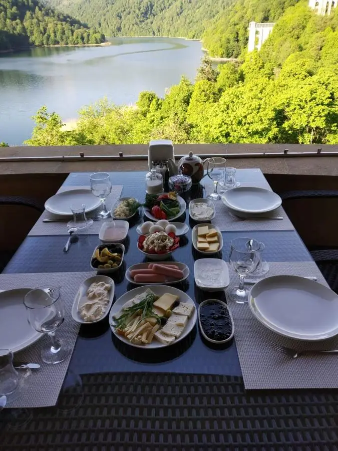 Goy Gol Lake Resort