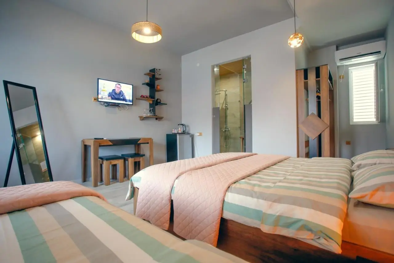 Hotel Paradise Road