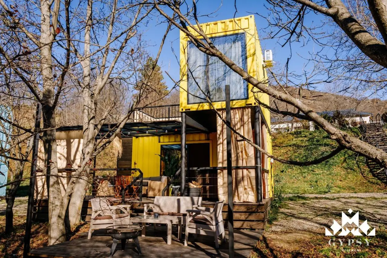Gipsy Village Park Hotel
