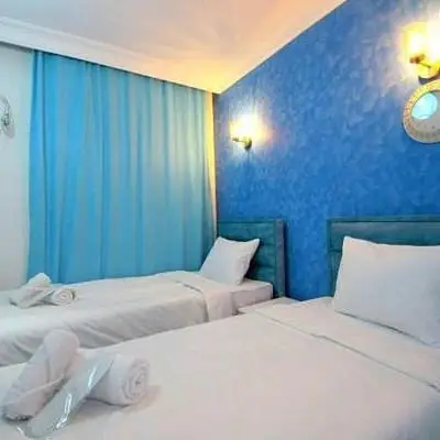 AVRASYAQUEEN HOTEL