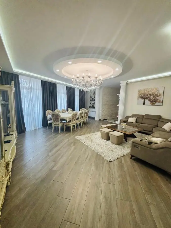 VIP BIG Apartment