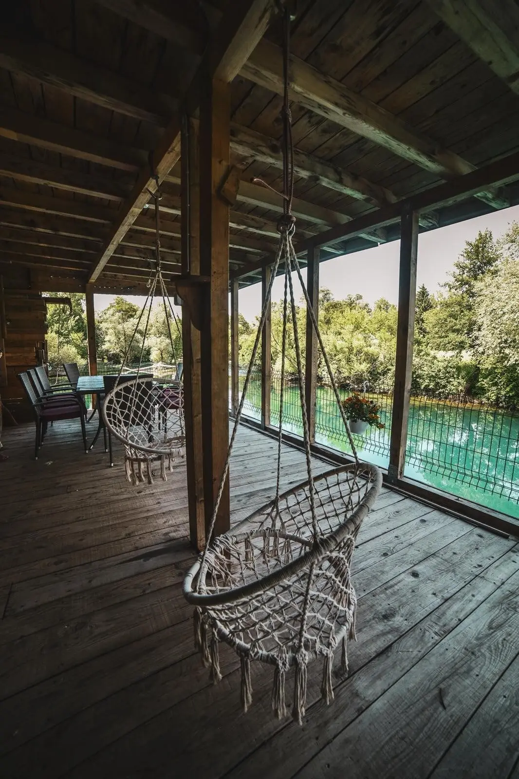 Go2Bihac Villa, 8 bedrooms, 7 bath, 10 aircon.