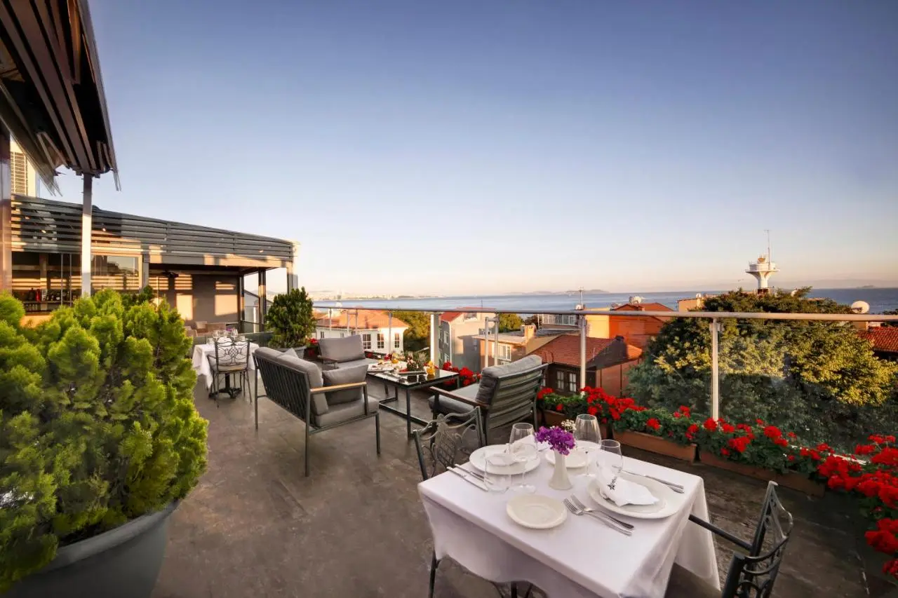 Almina Guest House