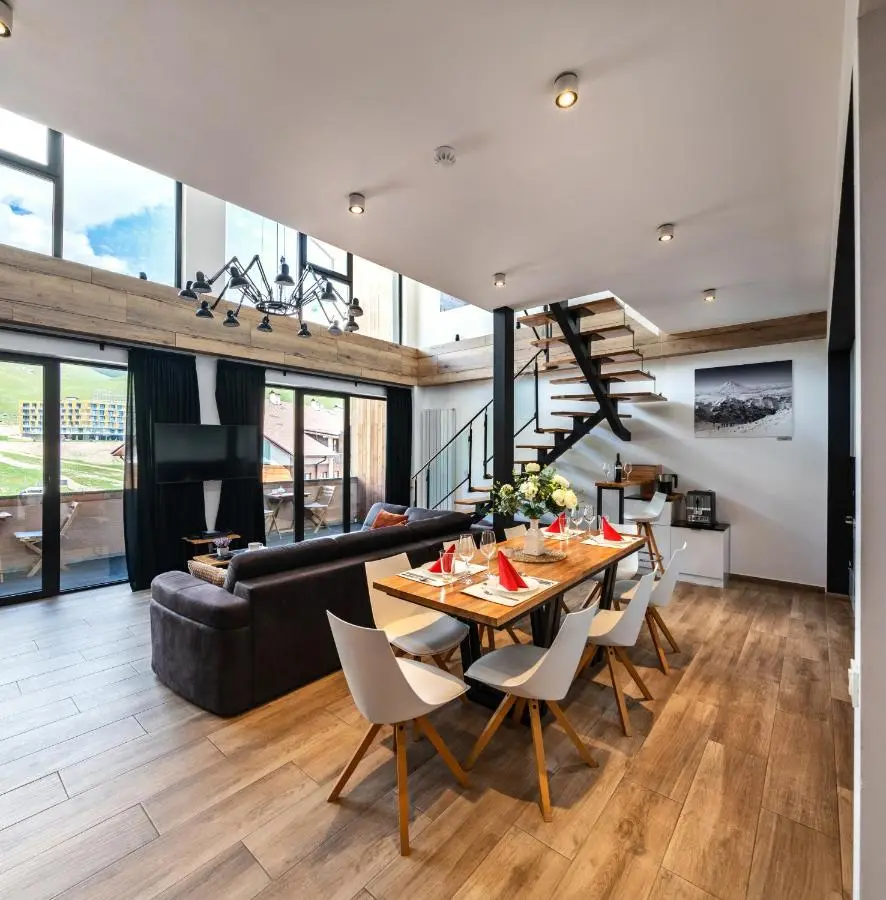 7 Senses Luxury Apartment