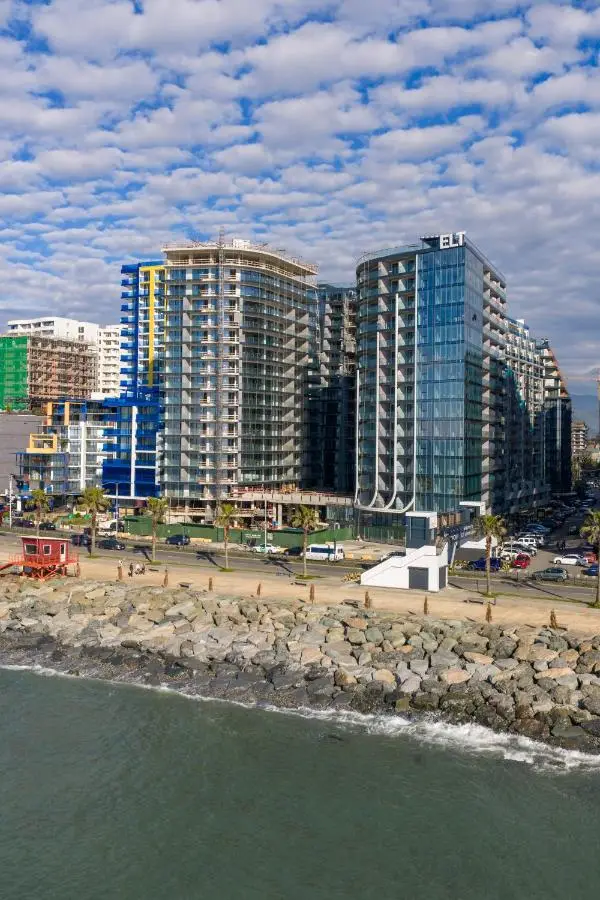 Marina Club