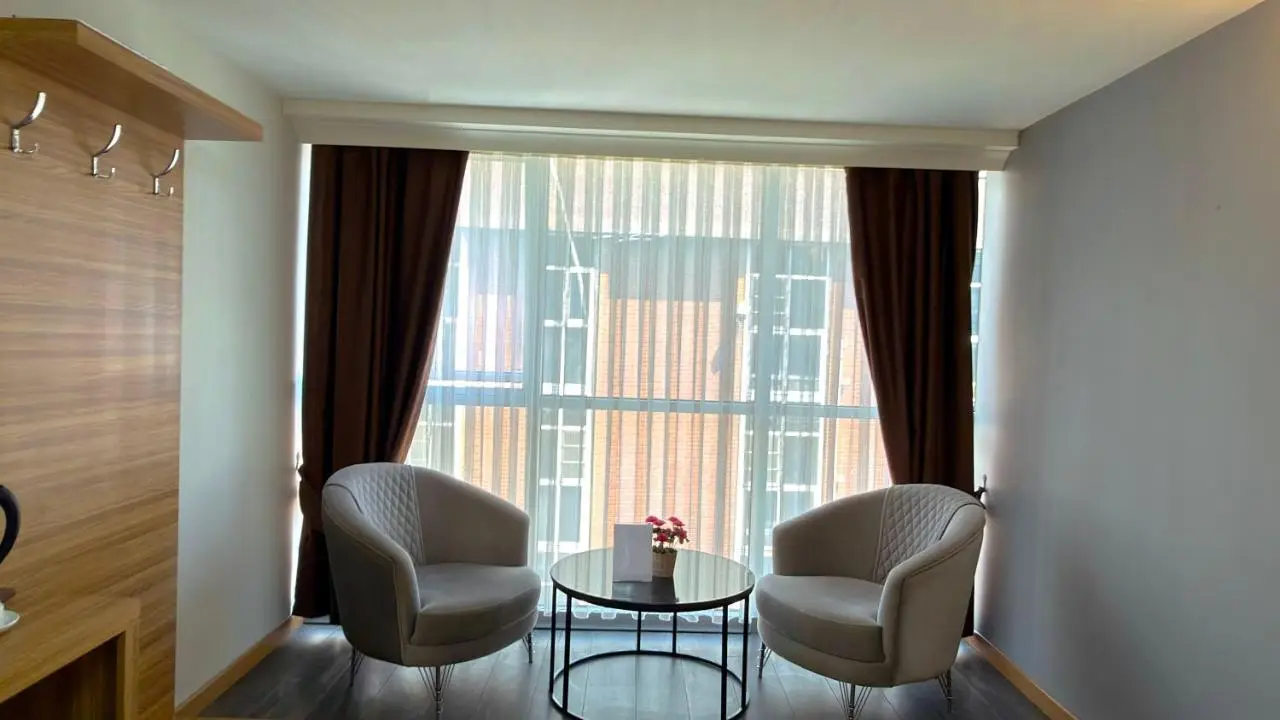 Waves hotel