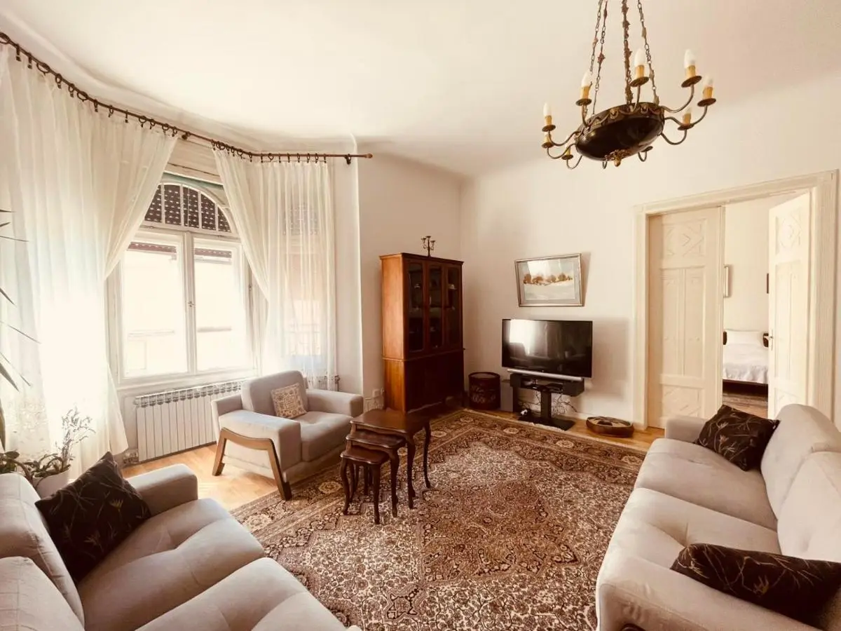 The Best Location 130 m2 salon apartment