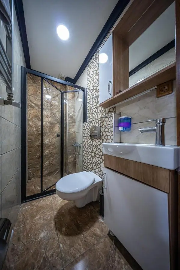 LAOS OTEL