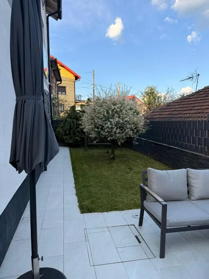 Apartment Mey