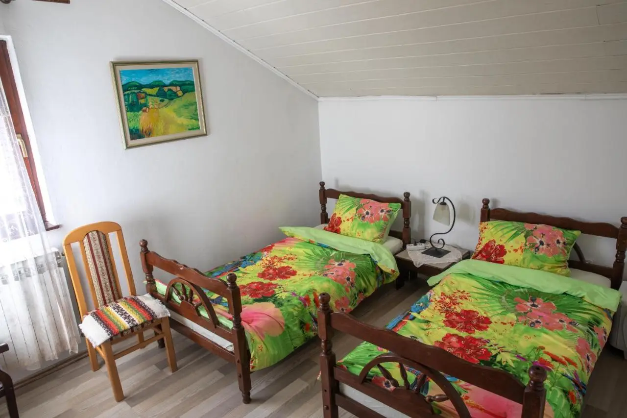 Guest House Fena
