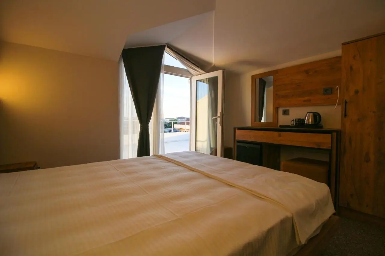 Luvıra Hotel