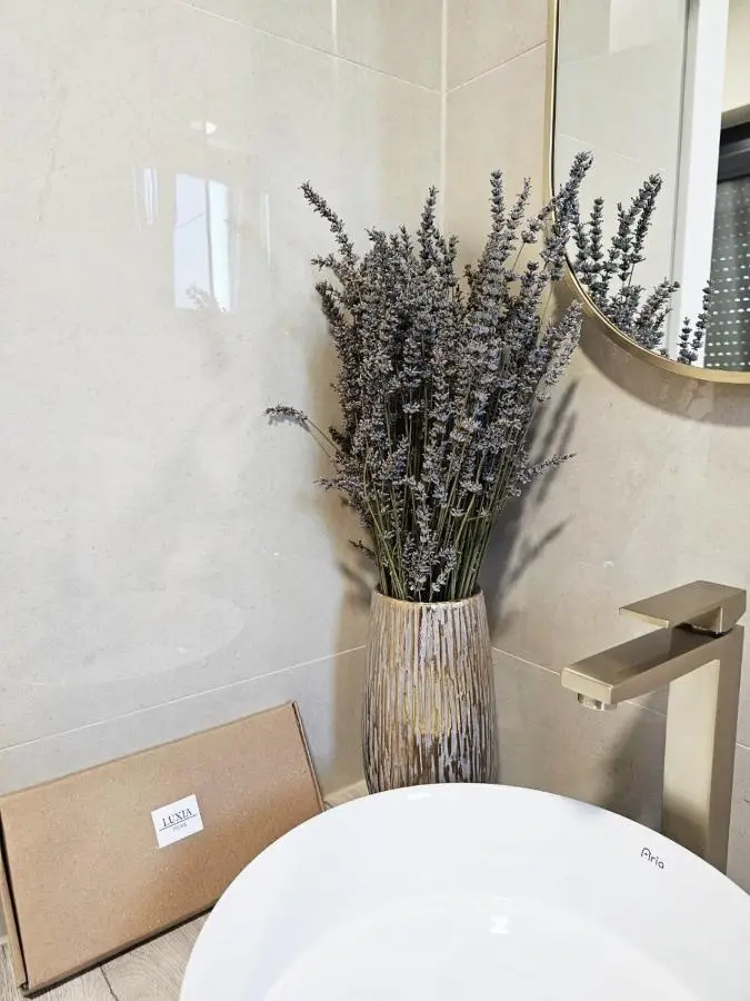 LUXIA PRIVATE ESTATE Sauna & Pool x Jacuzzi with Fireplace outdoor lounge