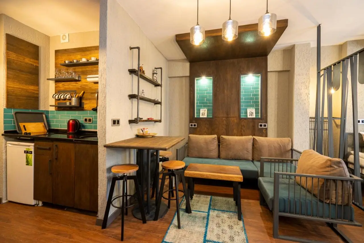 Cube Suites