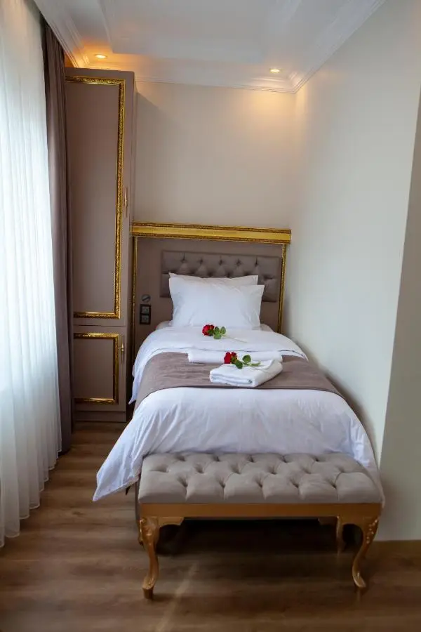 Blue Zerzevan Konak Hotel
