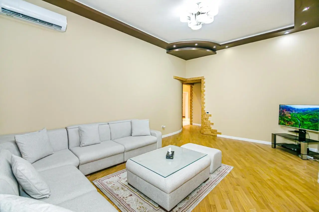 RICHARD Luxury Apartment in Nizami street