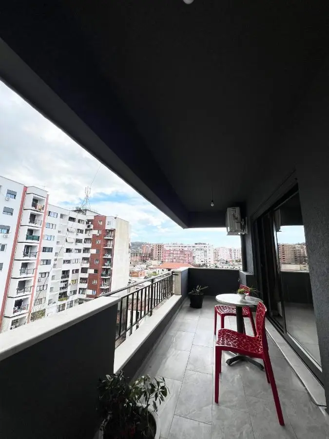 B2 Apartment