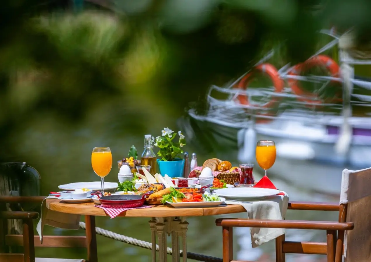 Tranquilla River Lodge