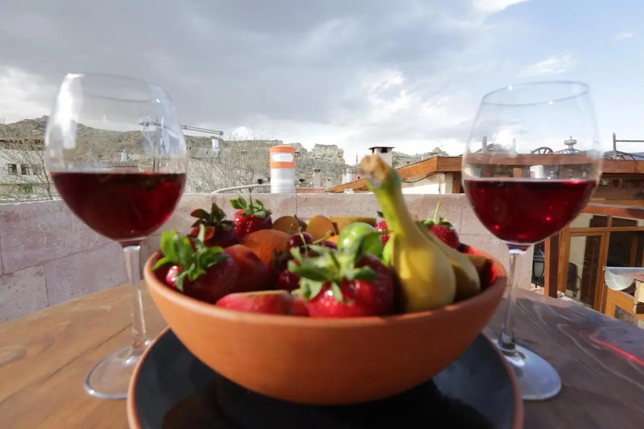 Larissa Cave Hotel