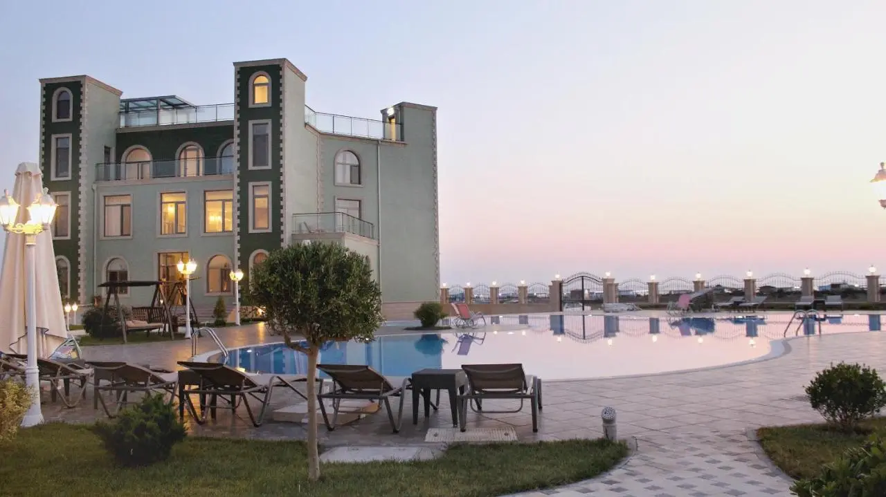 Khazar Inji Hotel