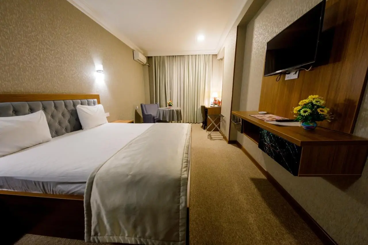 Royal Sapphire Hotel