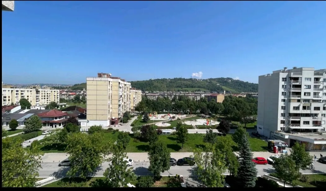 Apartment Dobrinja 2 center near the airport.
