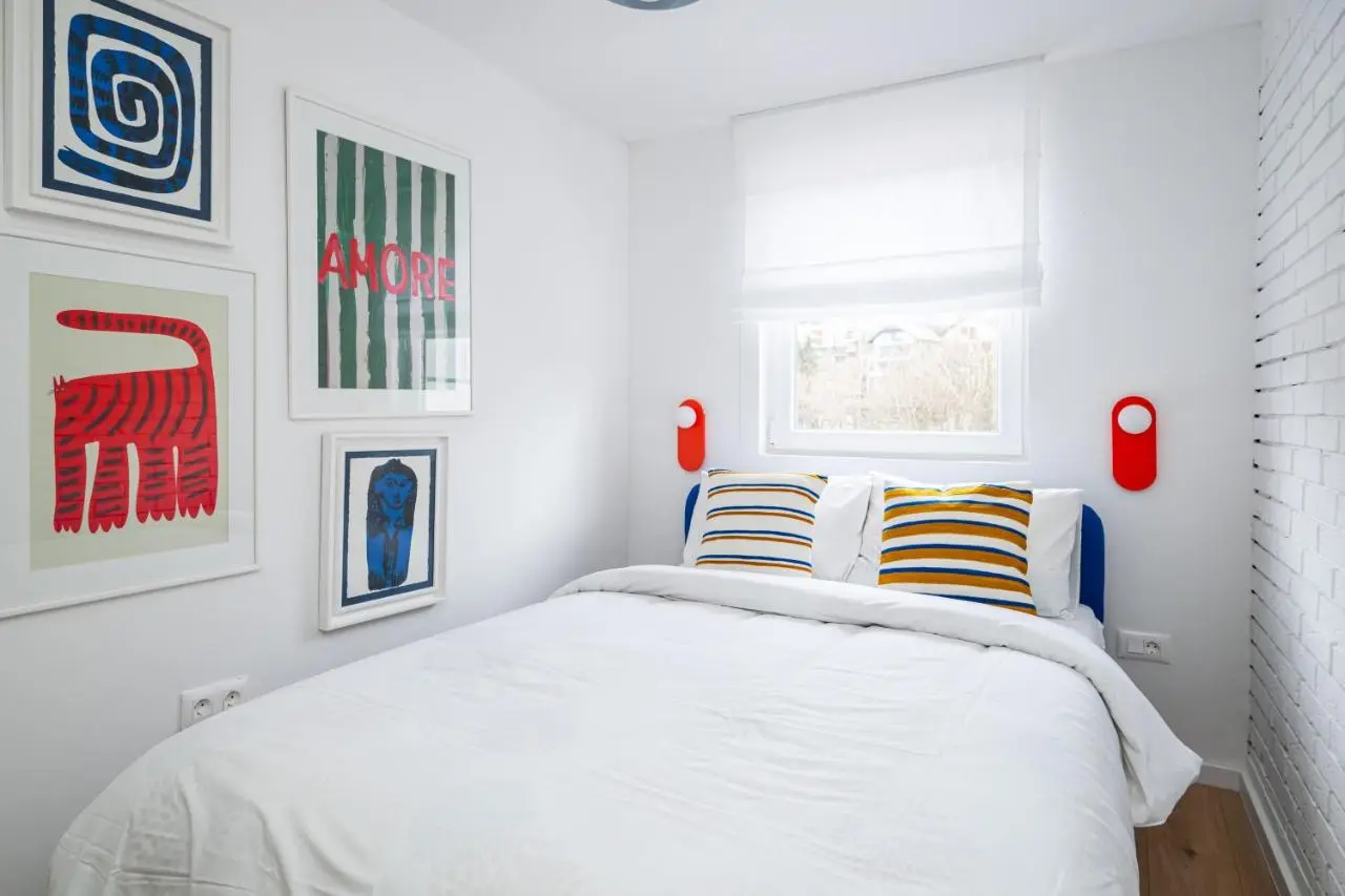 Colorful 3-Bedroom Apartment