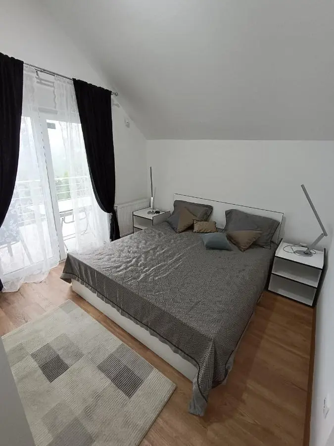 Nahorevo apartment