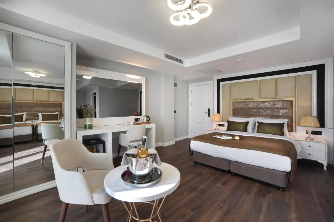 Pell Palace Hotel & SPA