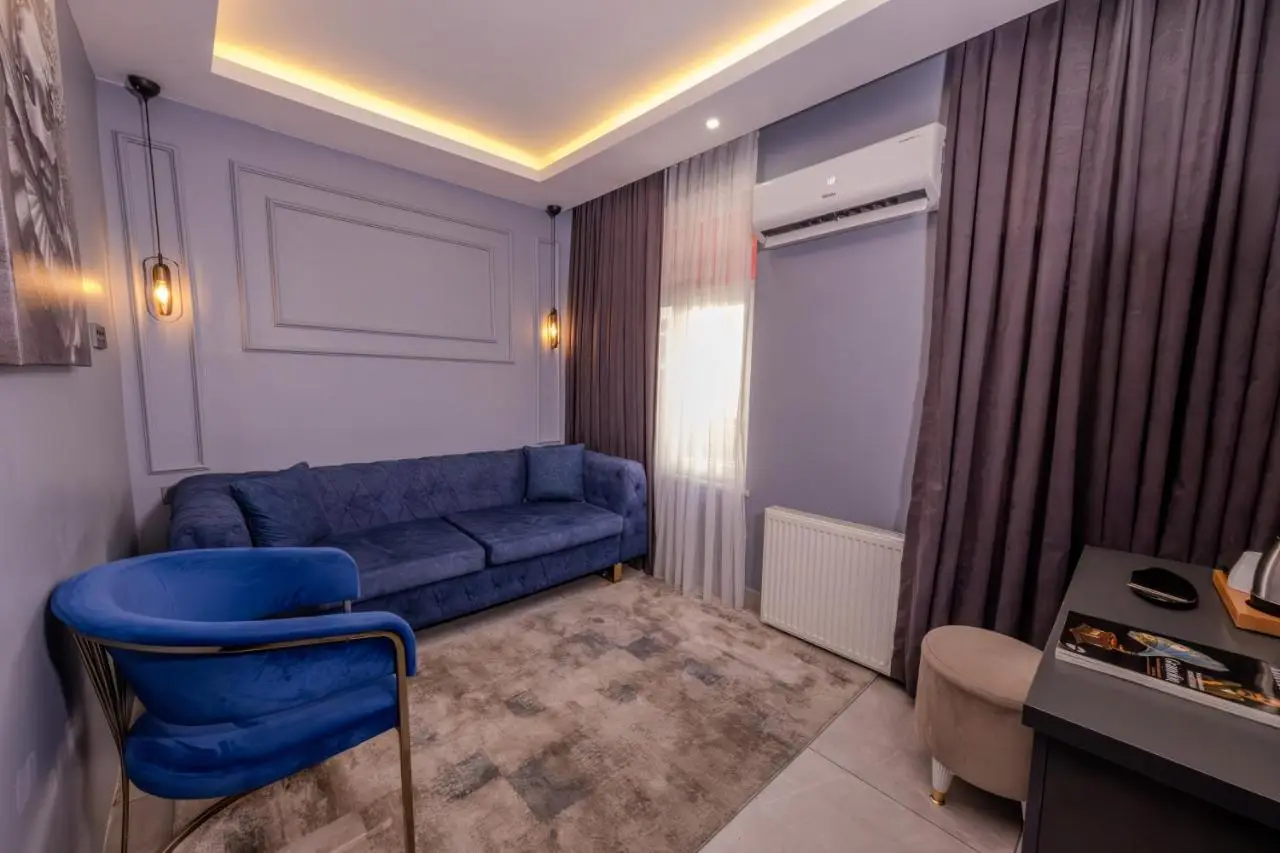 Ruby Hotel