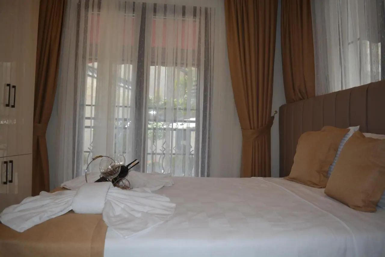 Garden Elisa Hotel