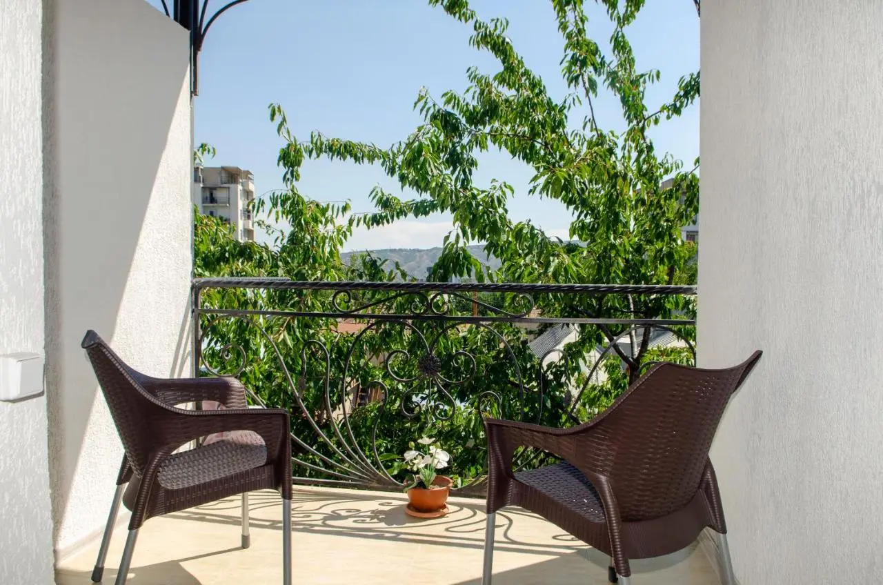 Hotel S.R