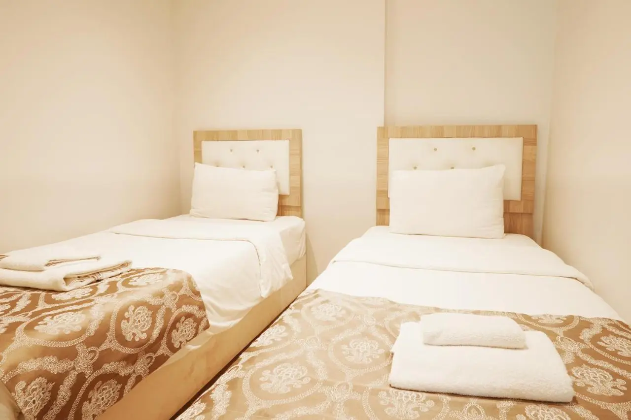 Ararat Hotel