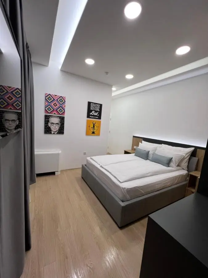 OLYMPIC 84 Apartments