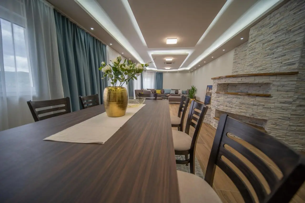 Al Hayat Apartments