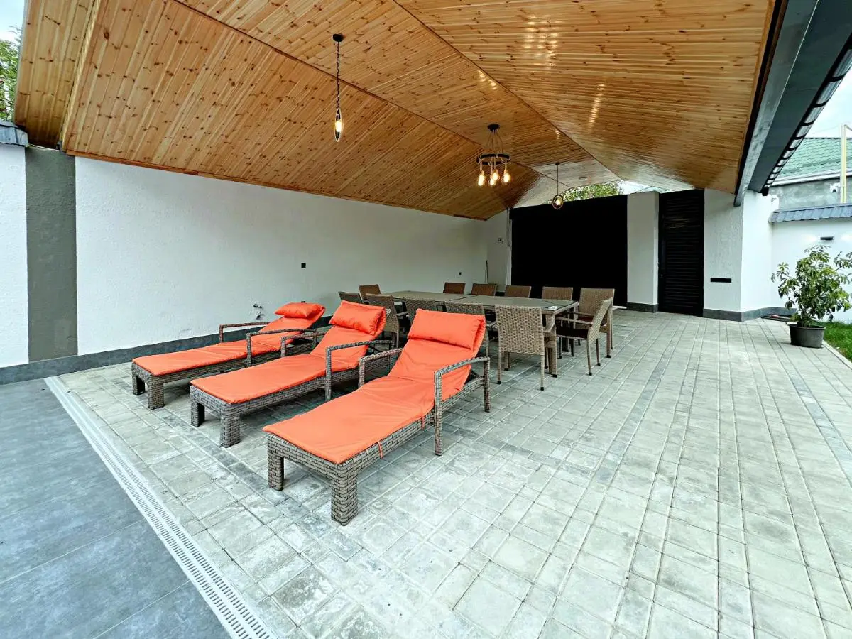 Qafqaz Palm A-Frame Retreat