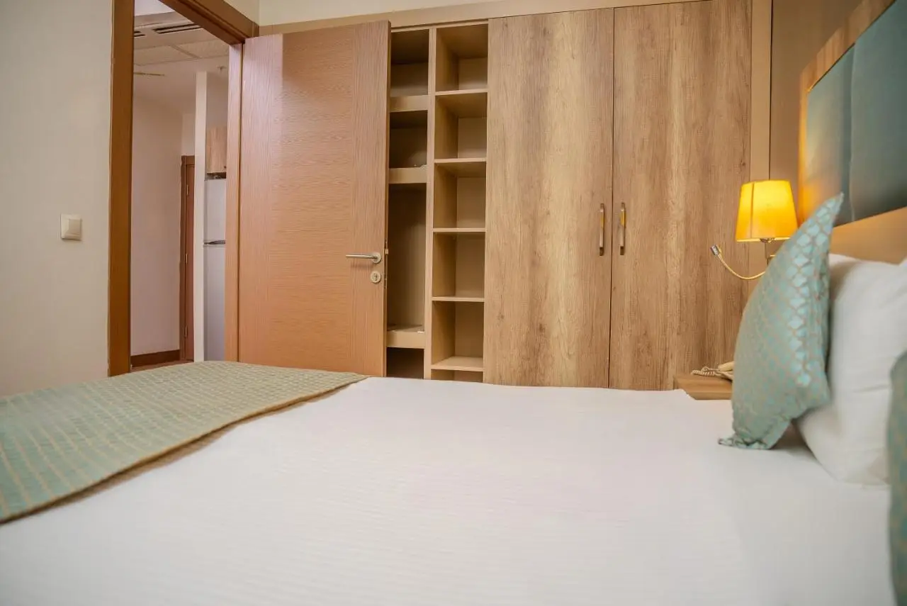 Mari Suites Hotel