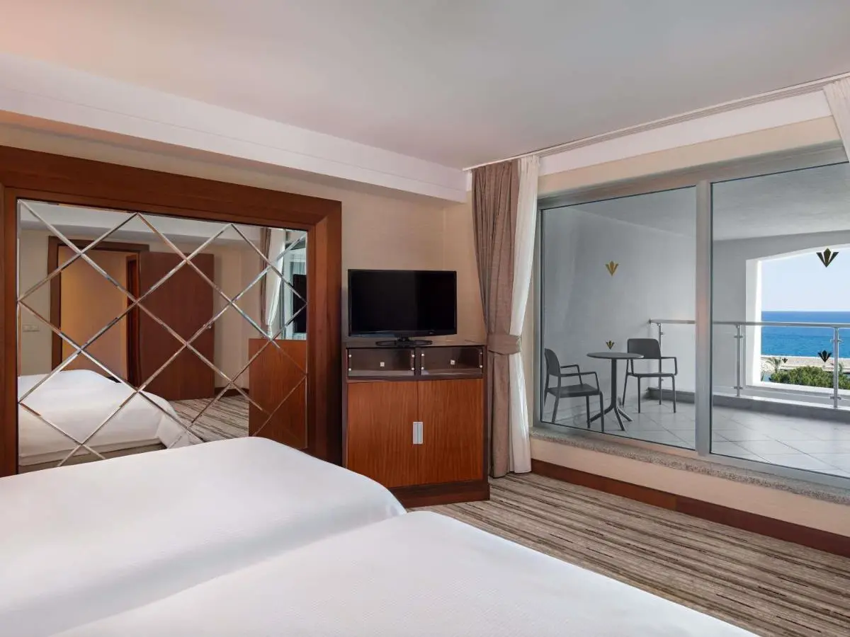 Rixos Sungate - The Land of Legends Access