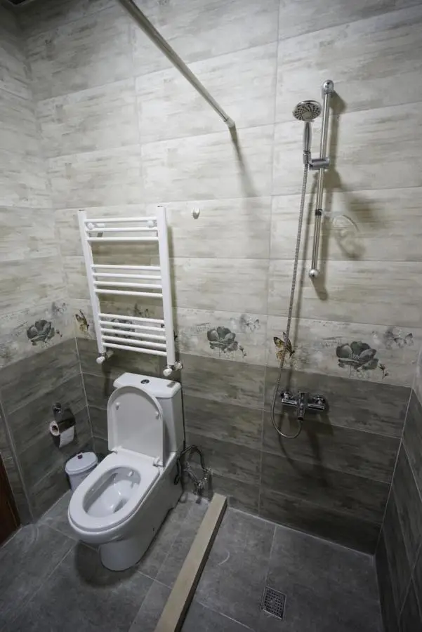 Hotel Daisy S Home