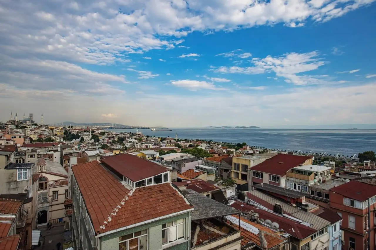 Grand Balyan Hotel & Restaurant